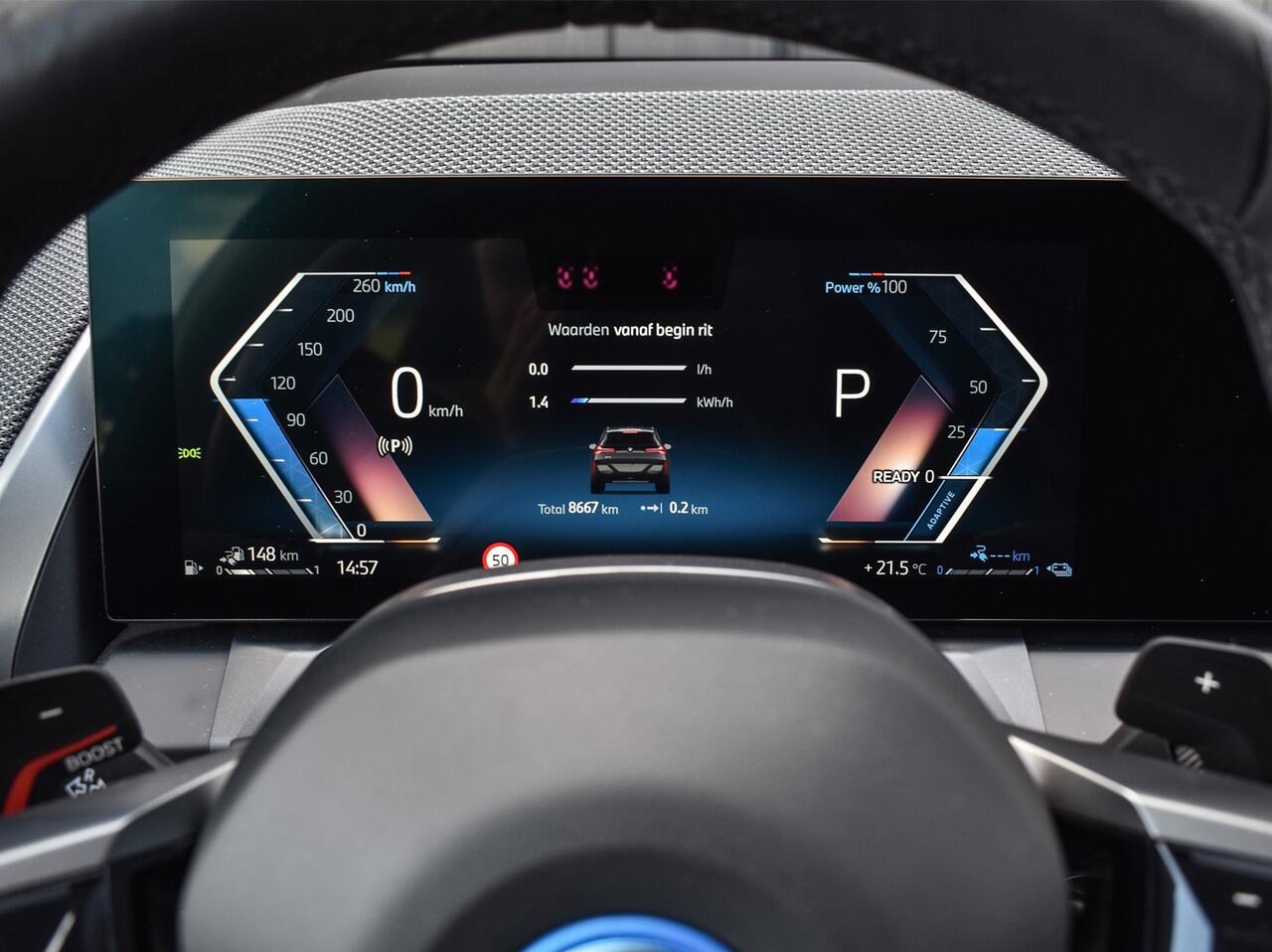 BMW X3 30e xDRIVE | M-SPORT PRO | ADAPTIVE SUSPENSION | PANORAMADAK | DRIVING ASSISTANT PLUS | COMFORT ACCESS | TREKHAAK | ICONIC GLOW | MEMORY SEATS | AMBIANCE INTERIEUR | ADAPTIVE LED | HARMAN/KARDON |