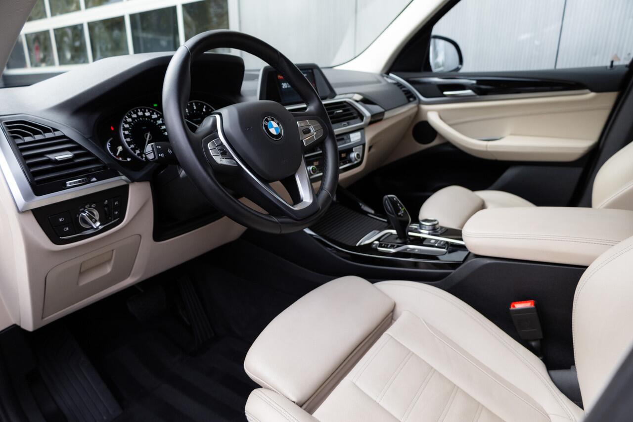 BMW X3 xDrive20i 184 pk High Executive / Facelift/ Head-Up/ Leder/ Sport-Stoelen/ Stoel.Verw/ Camera/ Led-Koplamp/ 18'' LMV