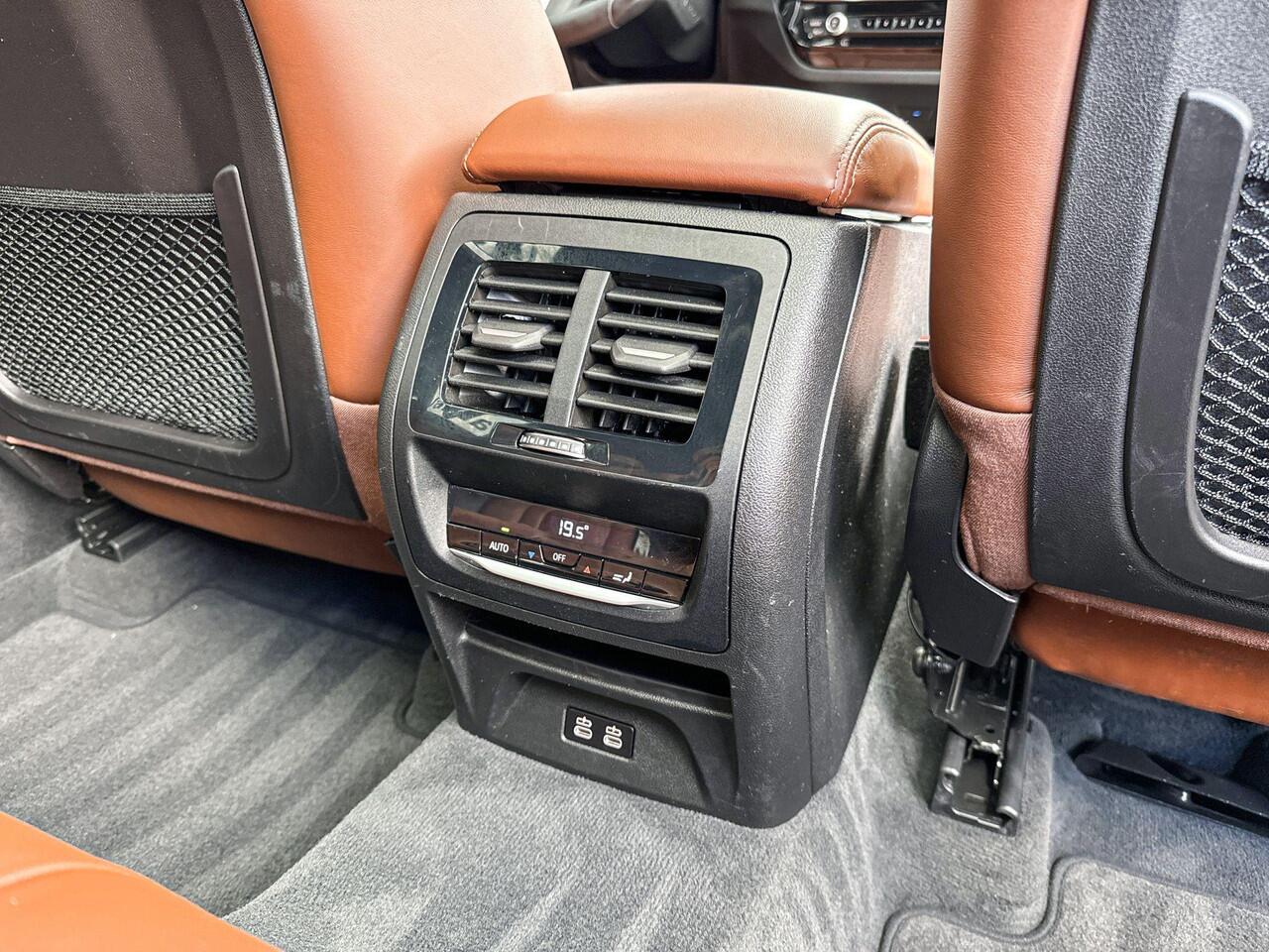 BMW X3 xDrive30e | M Sport | Panorama dak | Harman Kardon | Trekhaak | Selections