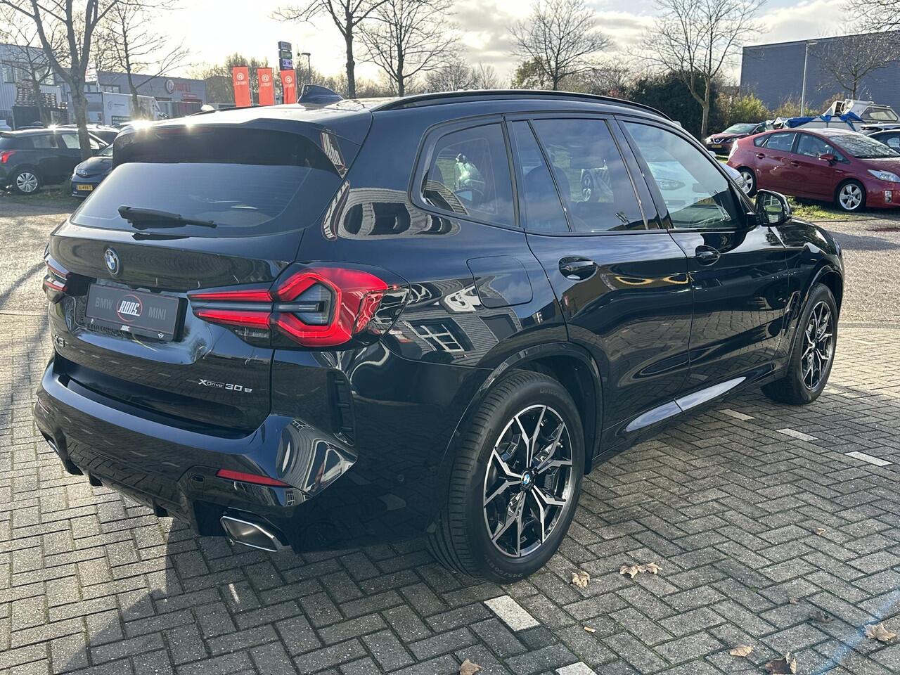 BMW X3 xDrive30e High Executive M-sport | Trekhaak | Surround view | Hifi