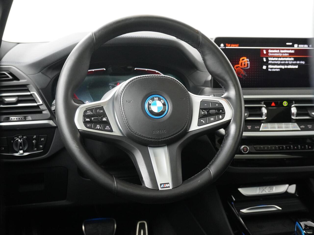 BMW X3 iX3 High Executive 80 kWh | M Sport | 20" | Panoramisch dak | Driving Assistant Professional | Head-Up | Harman Kardon |