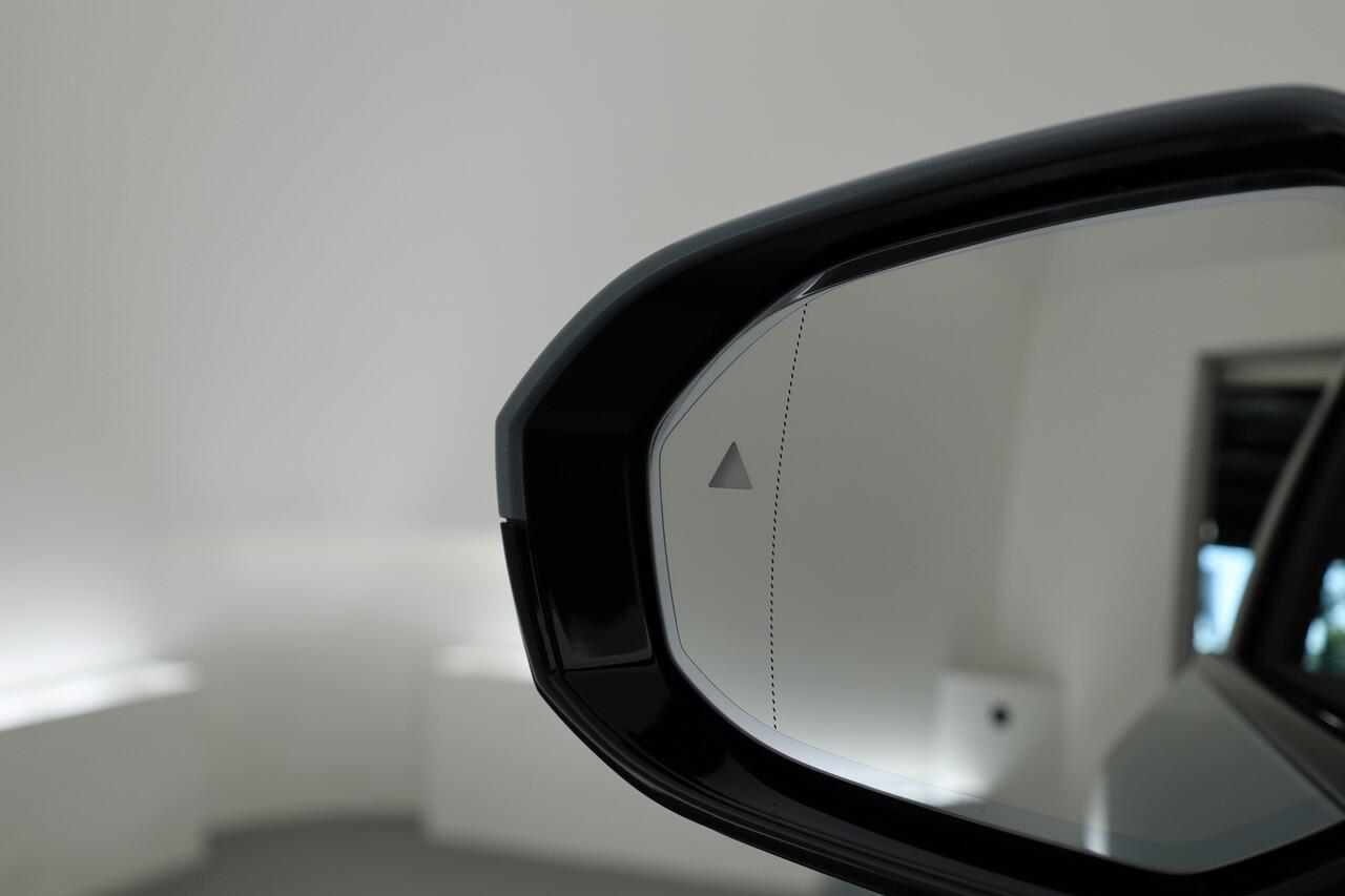 BMW X3 30e xDrive M Sport | Pano | HUD | Harman Kardon | Elek. Trekhaak | 360cam | Leder | 20''