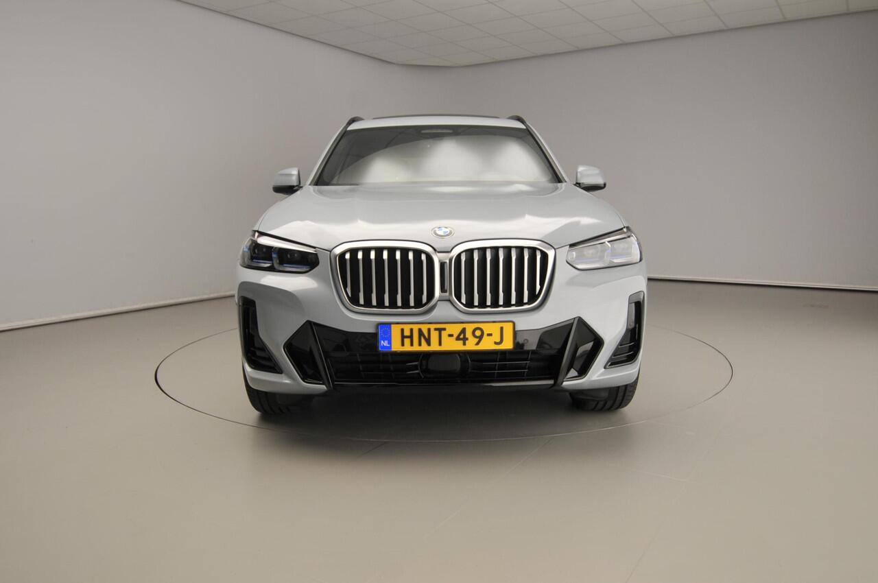 BMW X3 xDrive30d | M-Sportpakket | Laserlicht | Leder | HUD | Trekhaak | Schuifdak | Elektr. zetels | Active cruise | DAB | Harman-kardon sound | Alu 21 inch