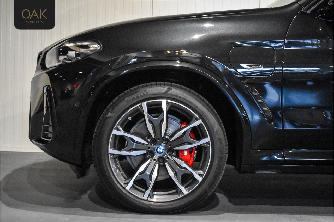 BMW X3 xDrive30e | M-Sport | Live Cockpit | Panorama | Leder | HiFi | Camera | 20"LM | Saphire Zwart