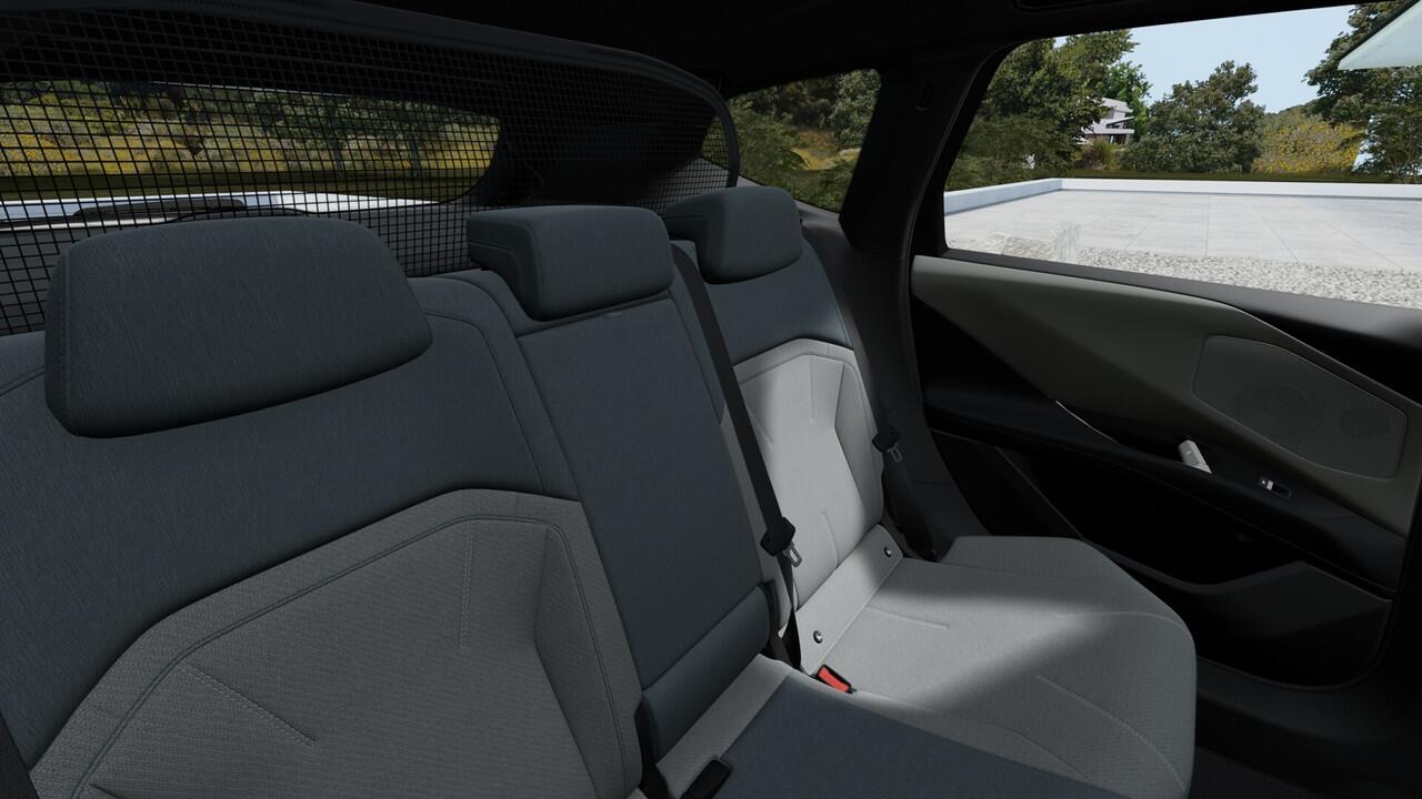 BMW X3 iX3 50 xDrive / Stoelverwarming / Driving Assistant Plus