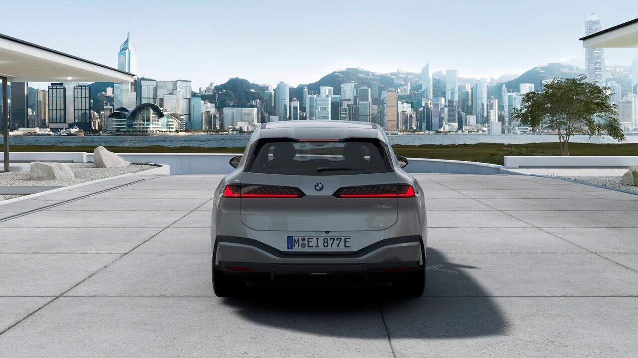 BMW X3 iX3 50 xDrive / Driving Assistant Plus / Stoelverwarming