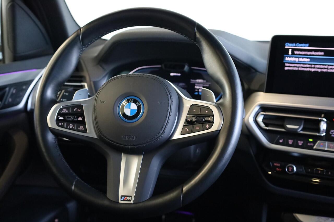 BMW X3 xDrive30e | M Sport | Driving Assistant Professional | Live Cockpit Professional | Comfort Access | Panorama Dak | Trekhaak