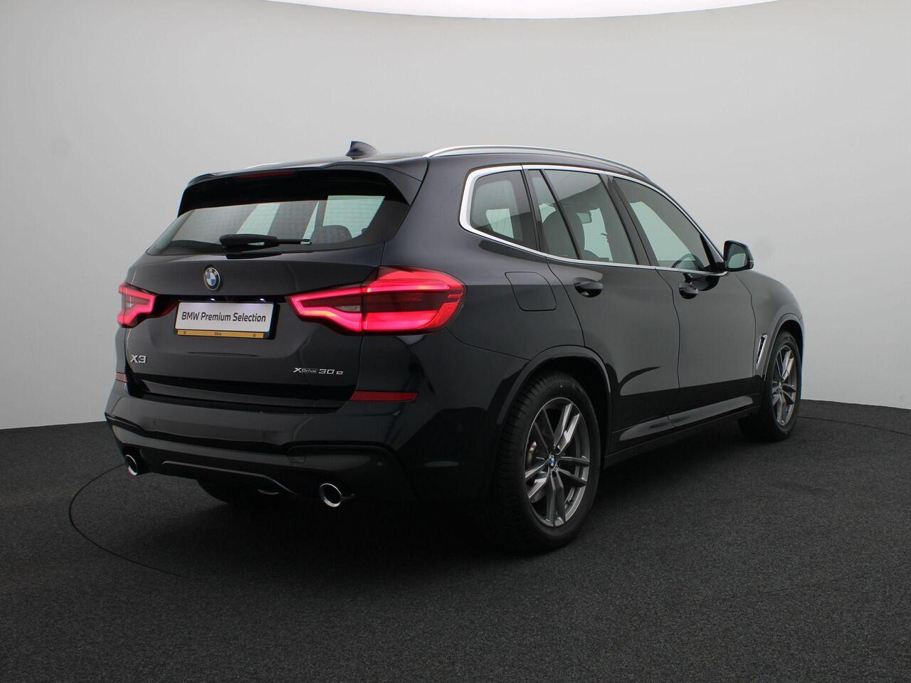 BMW X3 xDrive30e High Executive | M Sportpakket | Audio Media Pack | Parking Pack | Safety Pack | BMW Personal CoPilot Pack | 19''