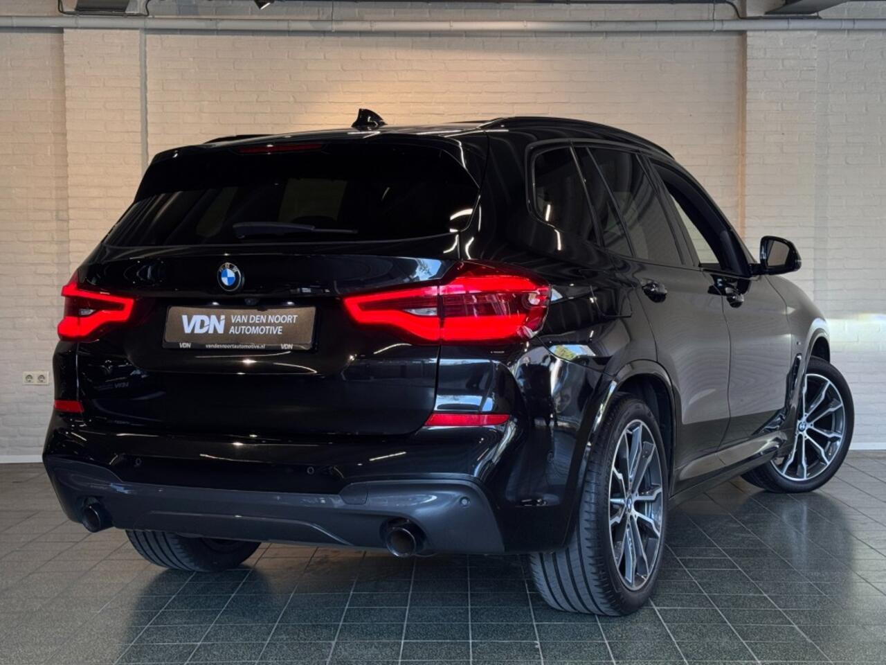 BMW X3 xDrive20i High Executive M-Sport Pano Trekhaak Camera 20''