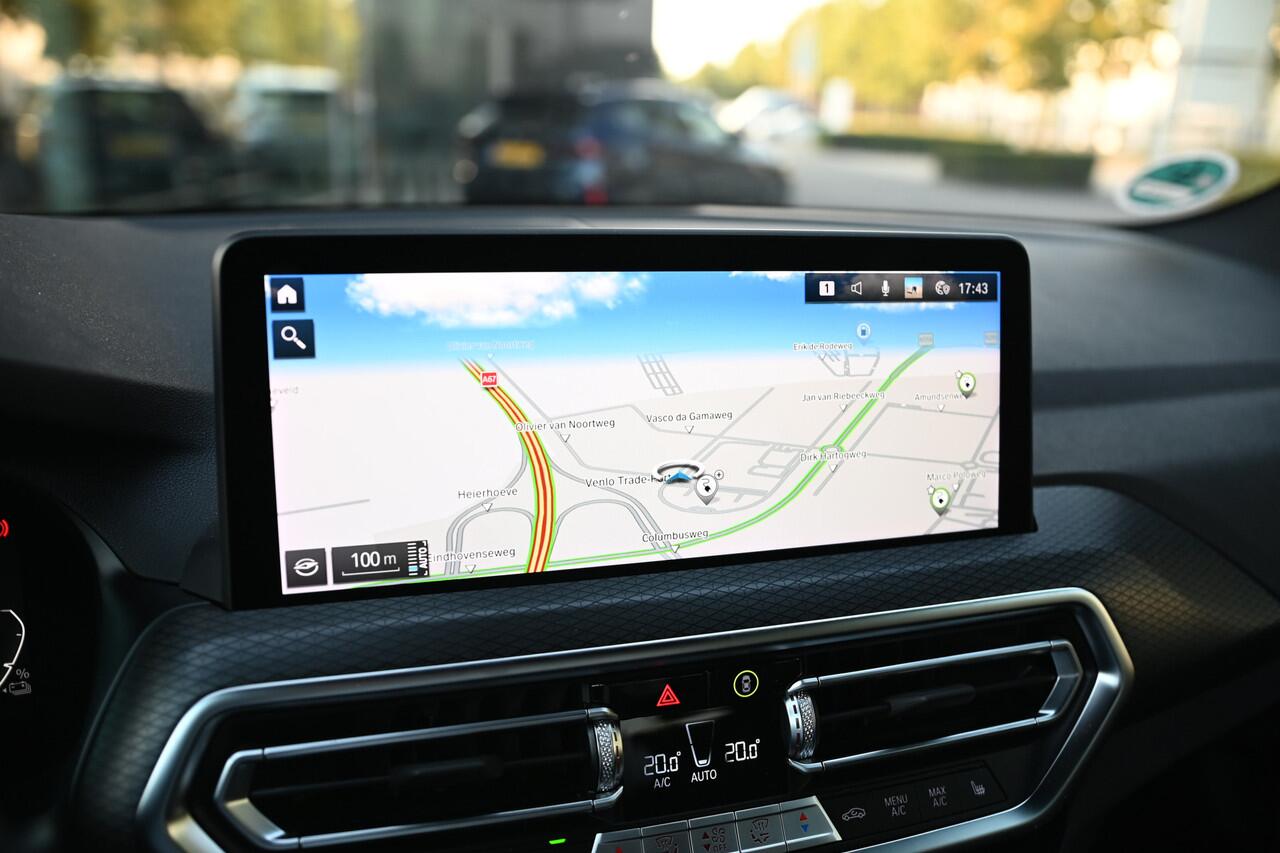 BMW X3 xDrive30e High Executive M Sport Automaat / Sportstoelen / LED / Parking Assistant Plus / Stoelverwarming / Live Cockpit Professional