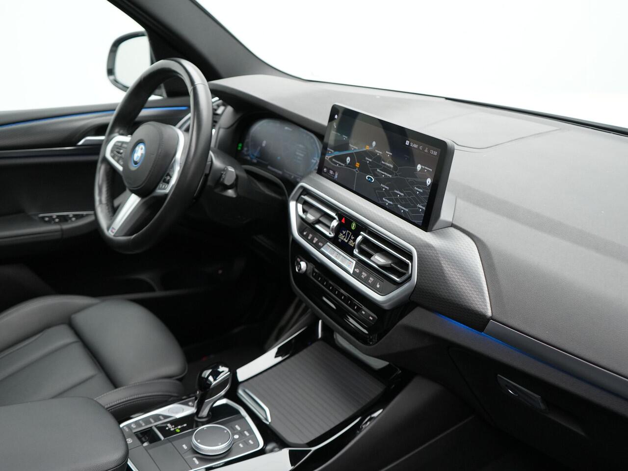 BMW X3 xDrive30e M Sport Plug In Hybrid PHEV | Facelift | Panodak | Carplay | Lederen Sportstoelen Verwarmd | Camera | Sfeerverlichting | Keyless |