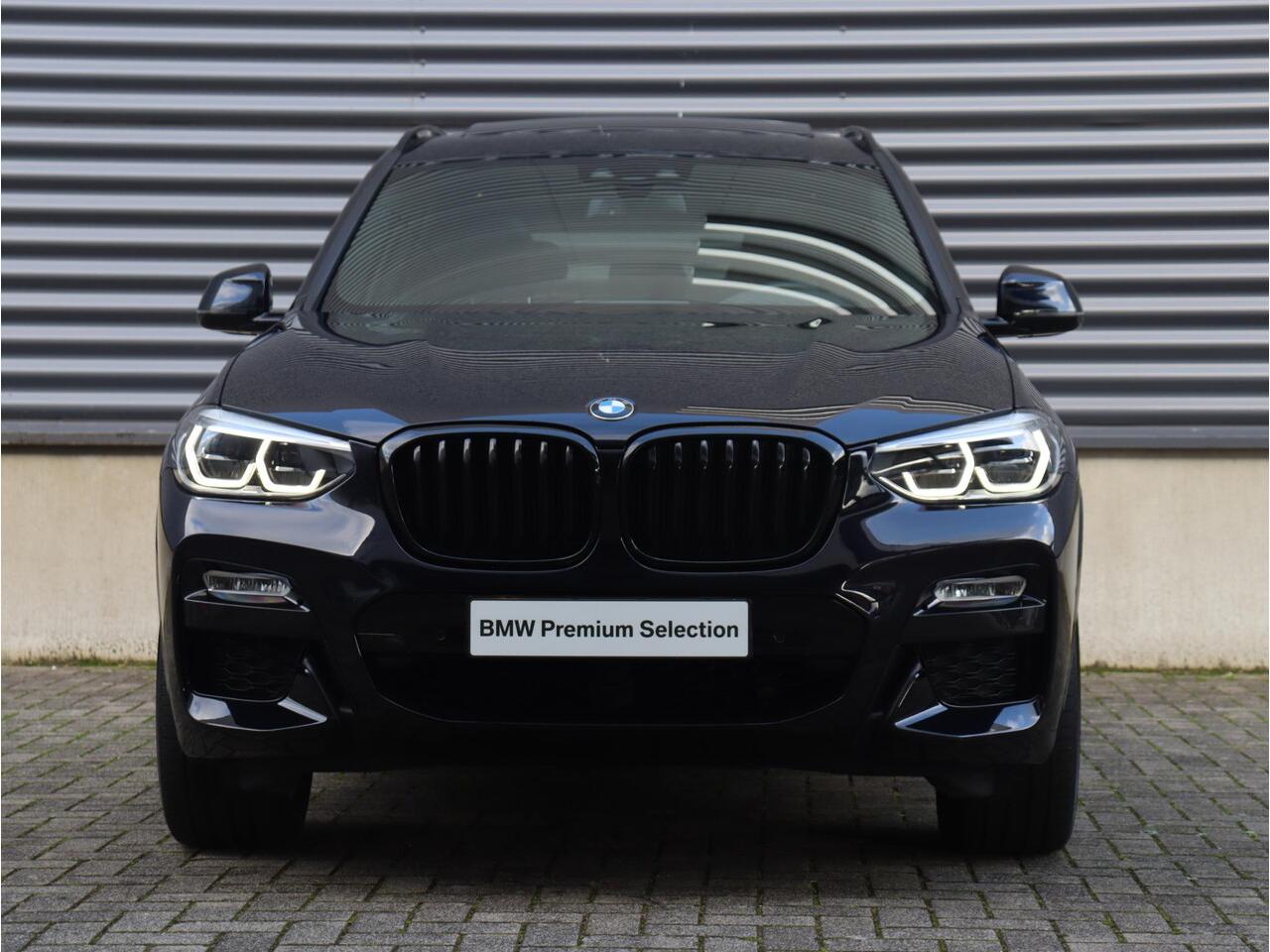 BMW X3 xDrive20i | High Executive | M Sportpakket | Panodak | Parking Pack | Hi-Fi | Getint Glas | 19'' LMV