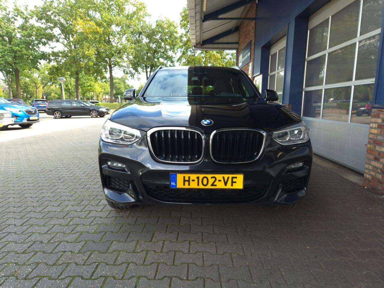 BMW X3 XDRIVE30E HIGH EX. M-SPORT. PANO. HEAD UP ALL IN PRIJS