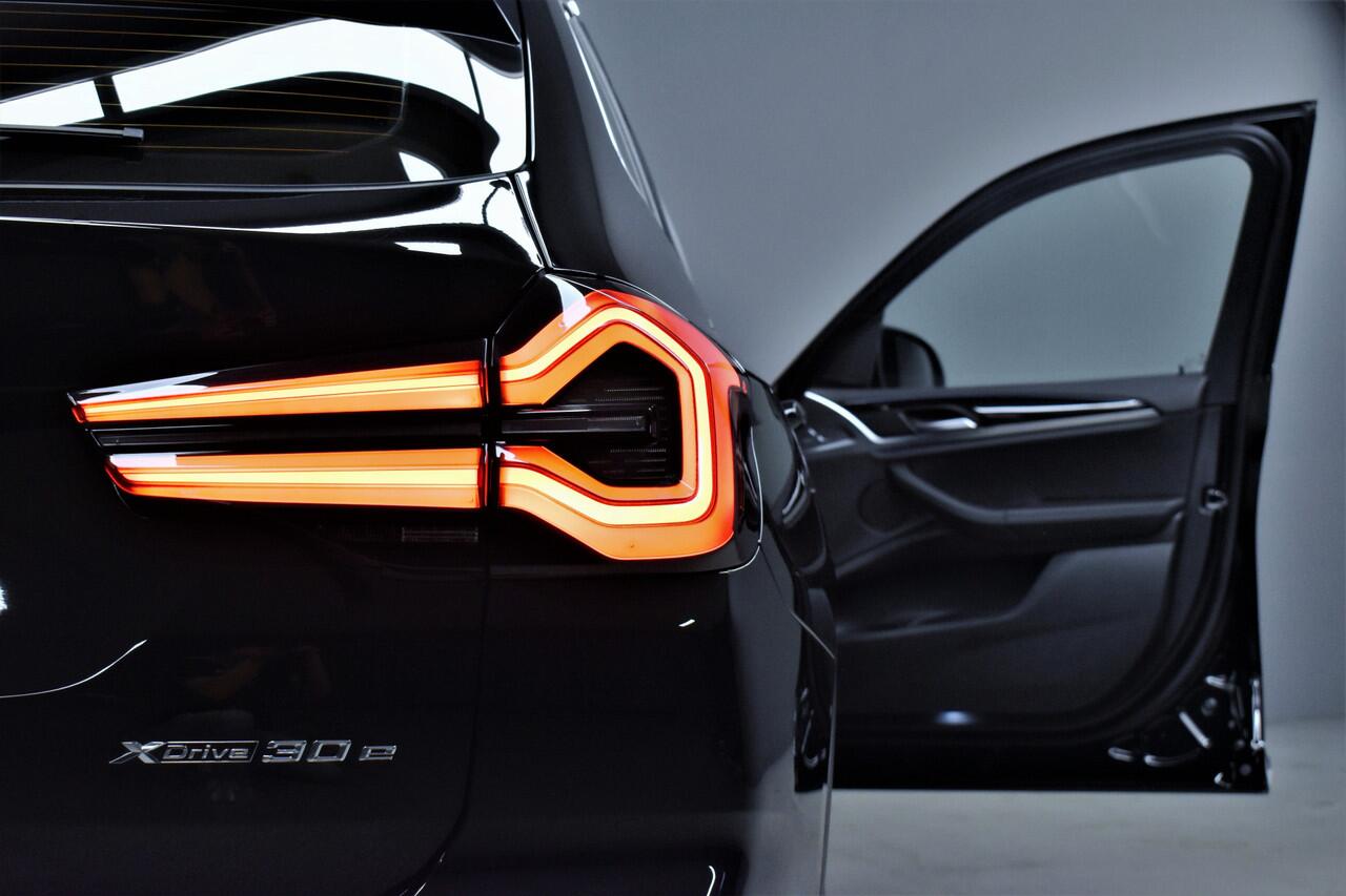 BMW X3 xDrive30e High Executive 1e Eig. Dealer OH Pano/Carplay/Camera/Navi/Led/Leer/Stoelverw./Pdc