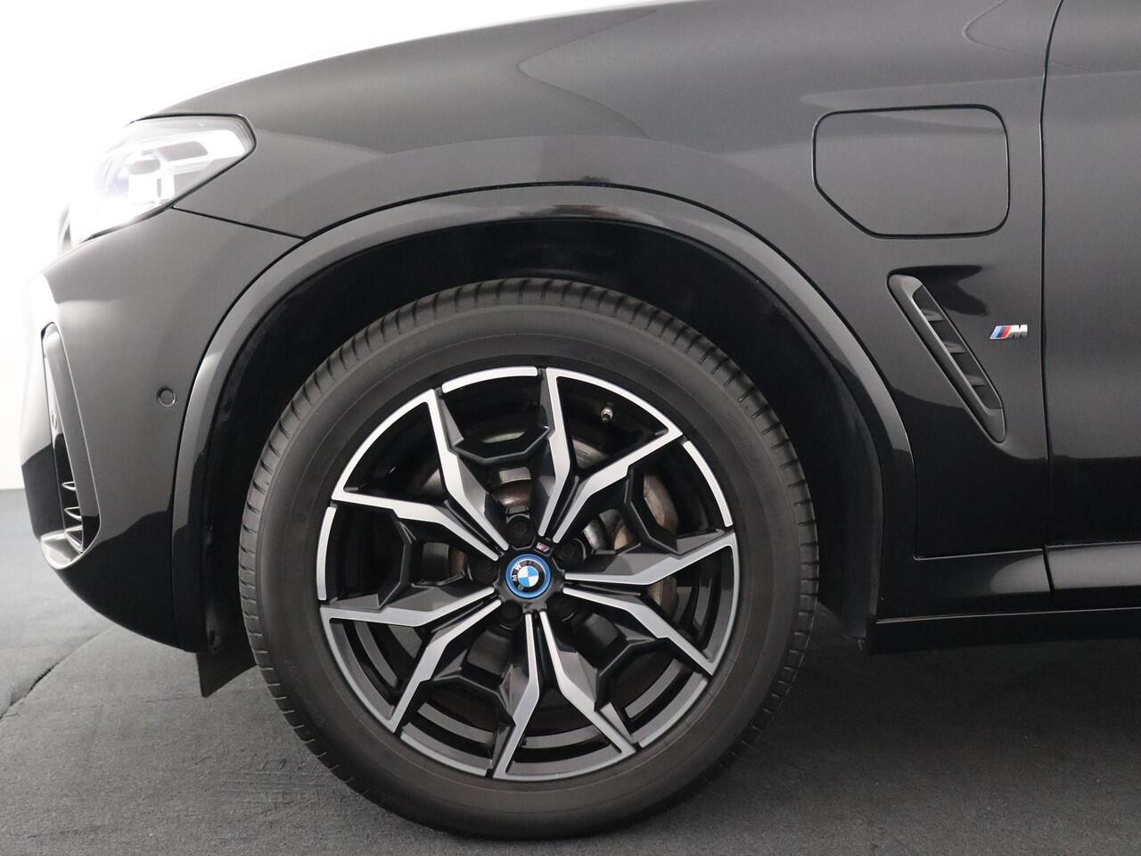 BMW X3 xDrive30e High Executive | M-Pakket | Adaptief Cruise Control! | 360° Camera!