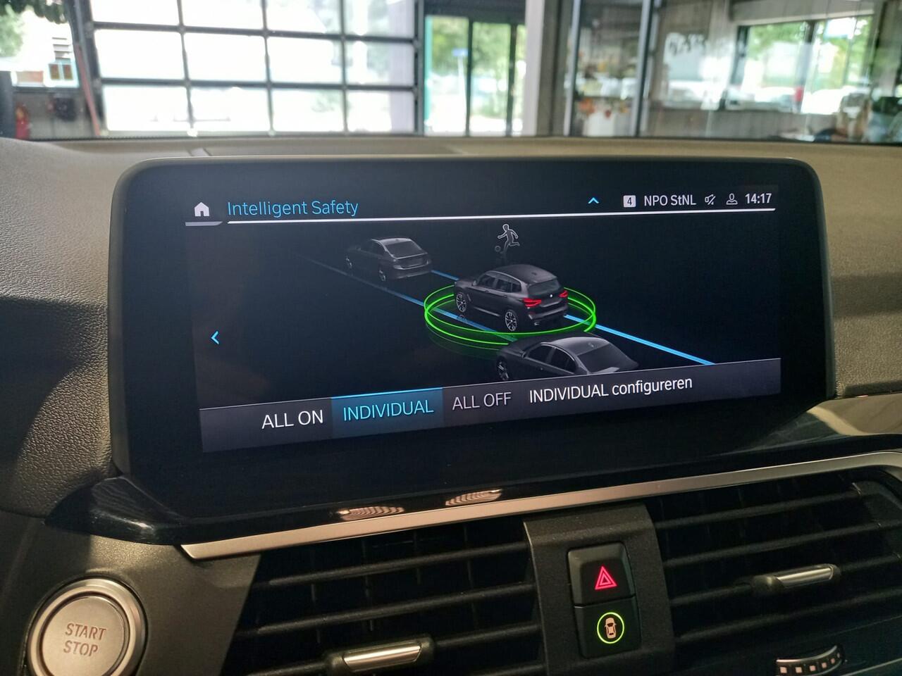 BMW X3 xDrive30e High Executive Panorama | HUD | Trekhaak | Full optie