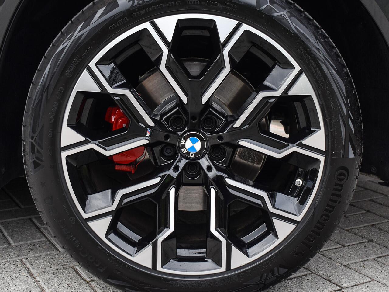 BMW X3 30e xDRIVE | M-SPORT PRO | ADAPTIVE SUSPENSION | PANORAMADAK | DRIVING ASSISTANT PLUS | COMFORT ACCESS | TREKHAAK | ICONIC GLOW | MEMORY SEATS | AMBIANCE INTERIEUR | ADAPTIVE LED | HARMAN/KARDON |