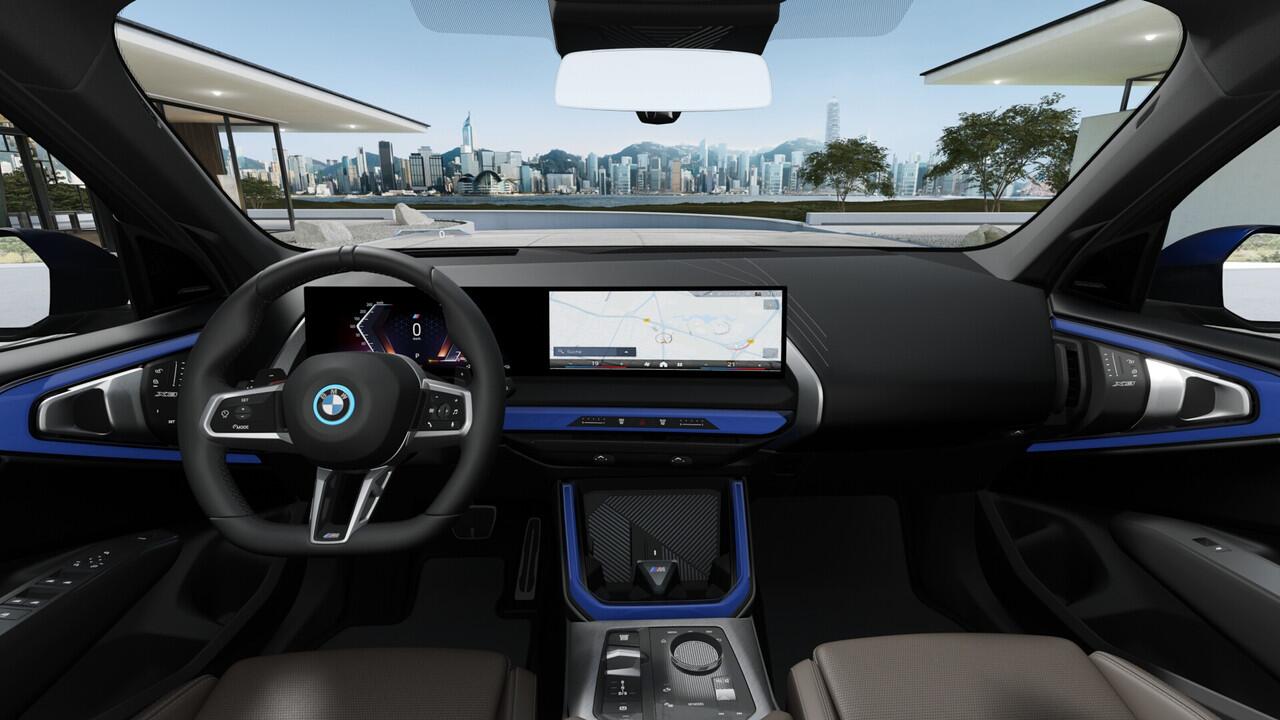 BMW X3 30e xDrive M Sport Automaat / Panoramadak / Trekhaak / Sportstoelen / Adaptieve LED / Comfort Access / Parking Assistant Plus / Stoelventilatie