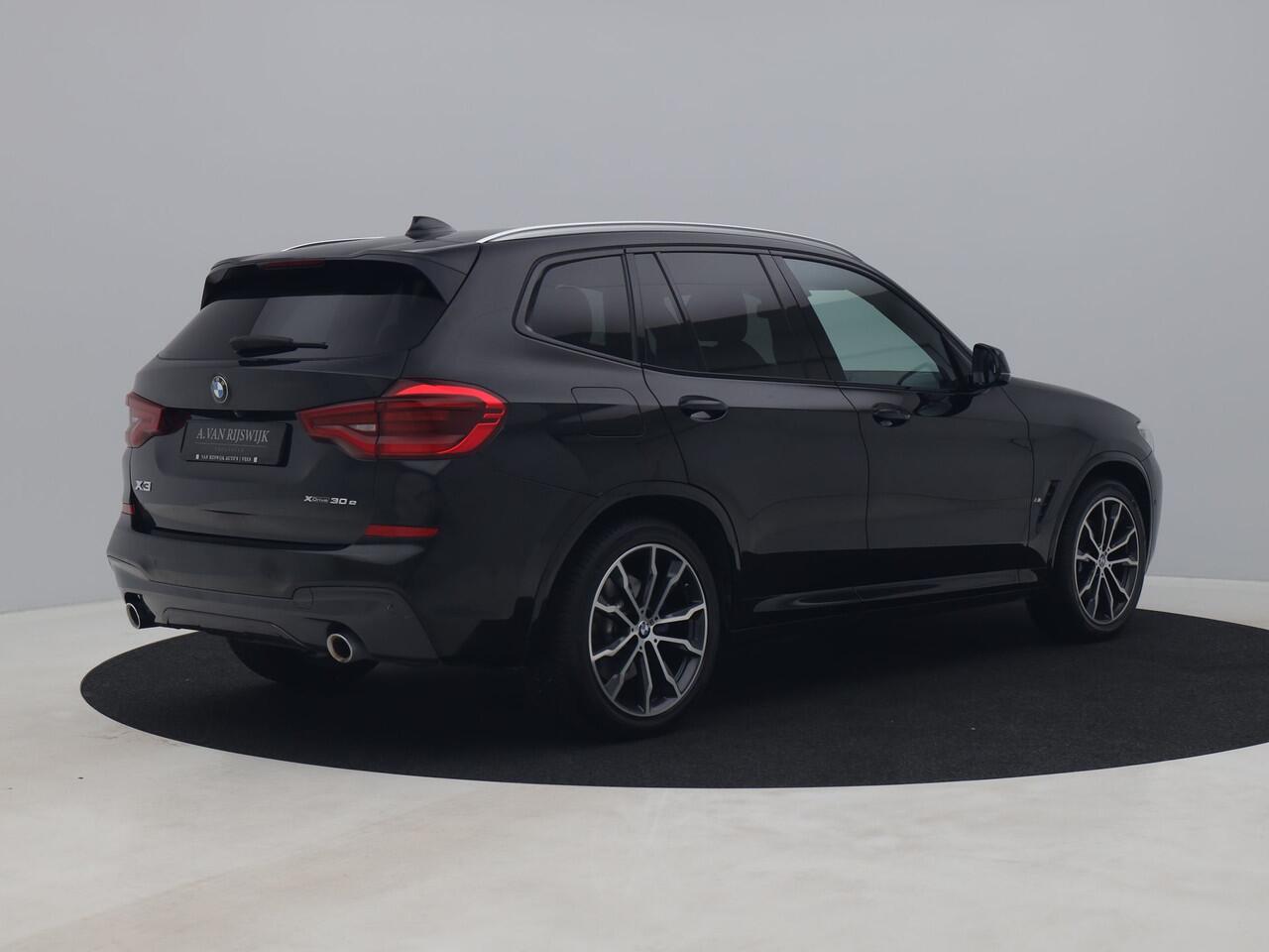 BMW X3 xDrive30e M-Sport | PANO | CAMERA | STOELVERWARMING