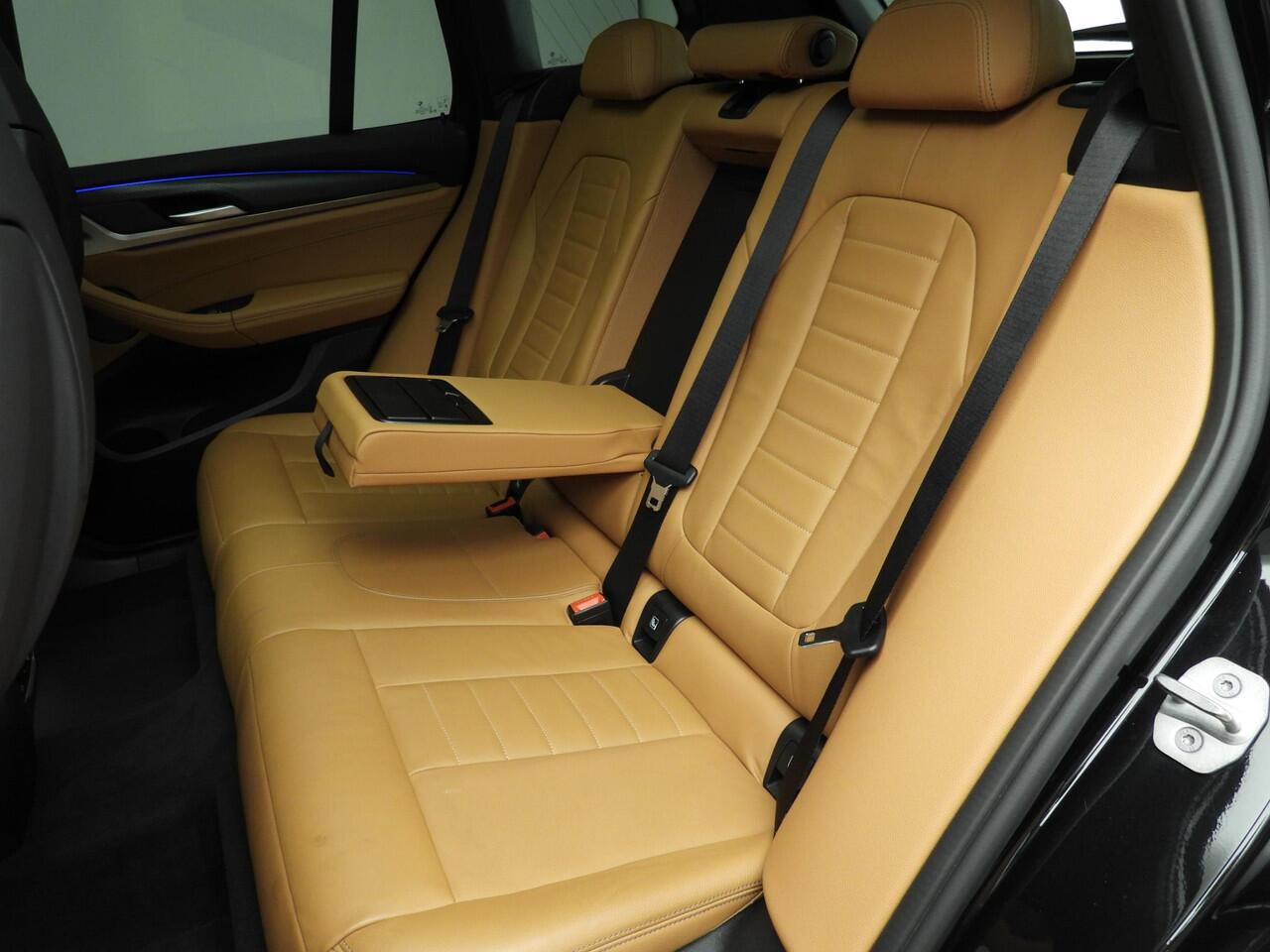 BMW X3 xDrive20i | M-Sportpakket | LED | Leder | HUD | Active cruise | Schuifdak | Elektr. zetels | Keyles go | DAB | Harman-kardon sound | Alu 20 inch