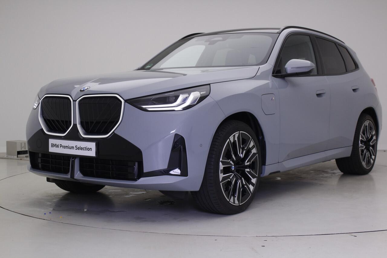 BMW X3 30e xDrive M-Sport | Trekhaak | Panorama | 21" | Elek. verst. stoelen | Brooklyn Grau
