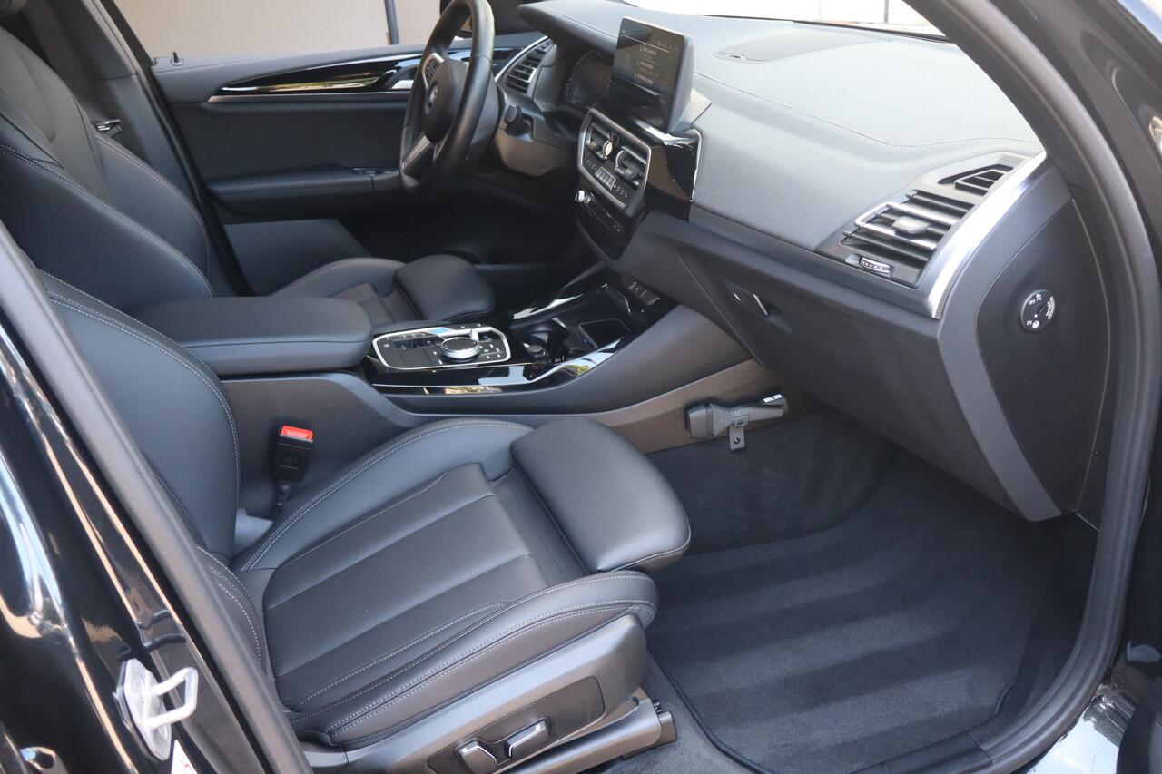 BMW X3 iX3 High Executive 80 kWh NL-Auto!! Pano-Dak I Leder I Elek.Stoelen