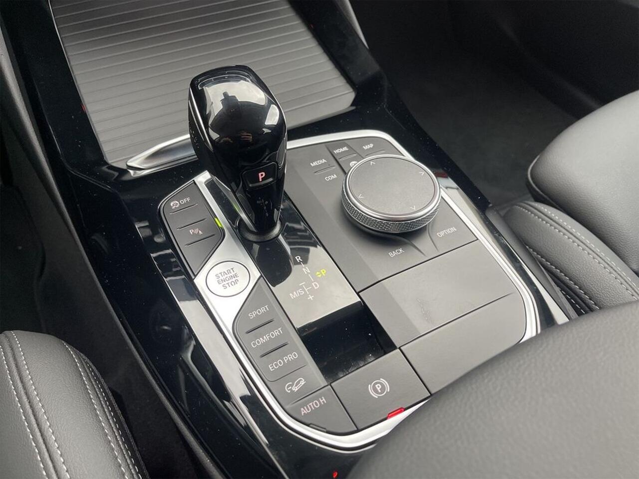 BMW X3 xDrive20d 190 PK Live Cockpit Sportstoelen Leder Stoelverwarming 18 Inch