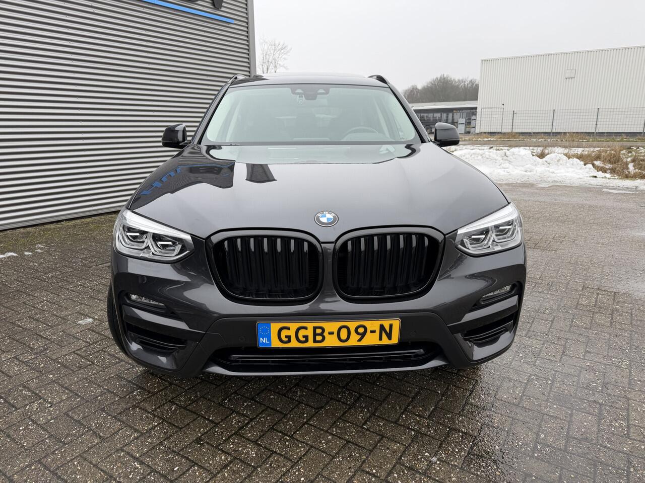 BMW X3 xDrive30e High Executive Leer Panoramadak Trekhaak Adaptieve LED 19 Inch Keyess Entry Head-Up Display Carplay Elek Stoelverstelling