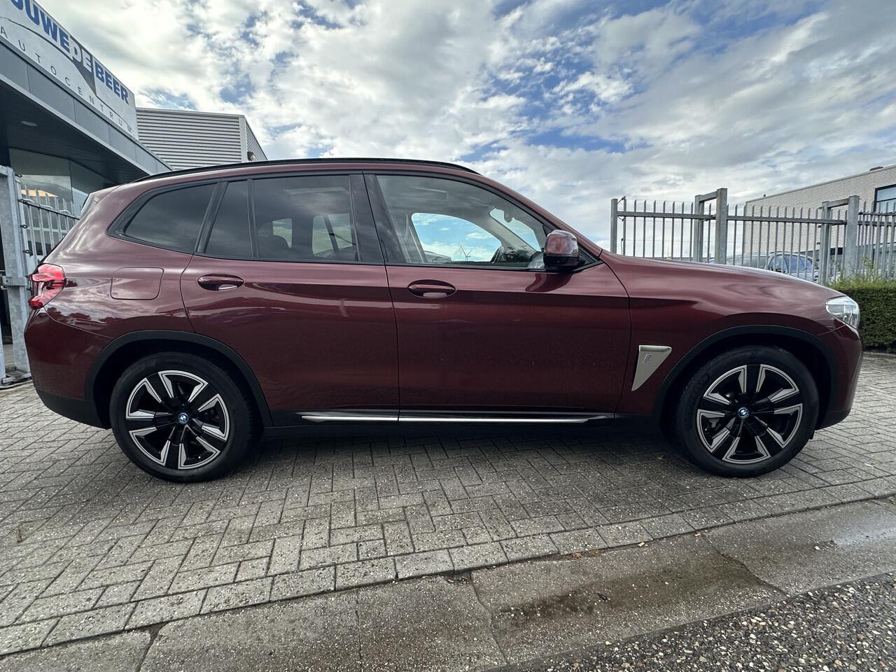 BMW X3 iX3 High Executive 80 kWh Pano-Dak | Harman Kardon | HUD | 360-Camera | Keyless