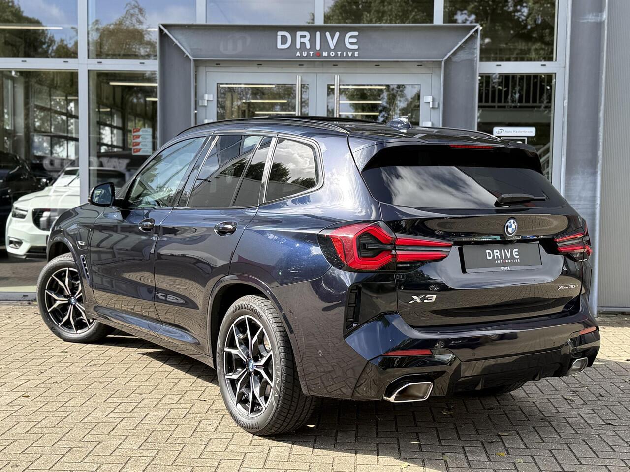 BMW X3 xDrive30e High Ex. M-Sport|SOH95%|Pano|Laser|HUD|360Cam|HiFi|Carbon zwart