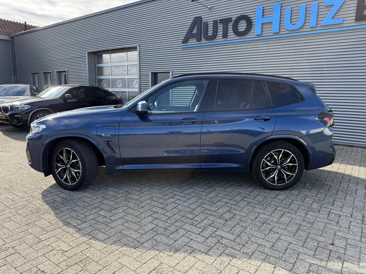 BMW X3 xDrive30e High Executive M Sport Leder Elek Stoelverstelling 360 Gr. Camera Stoelventilatie Carplay