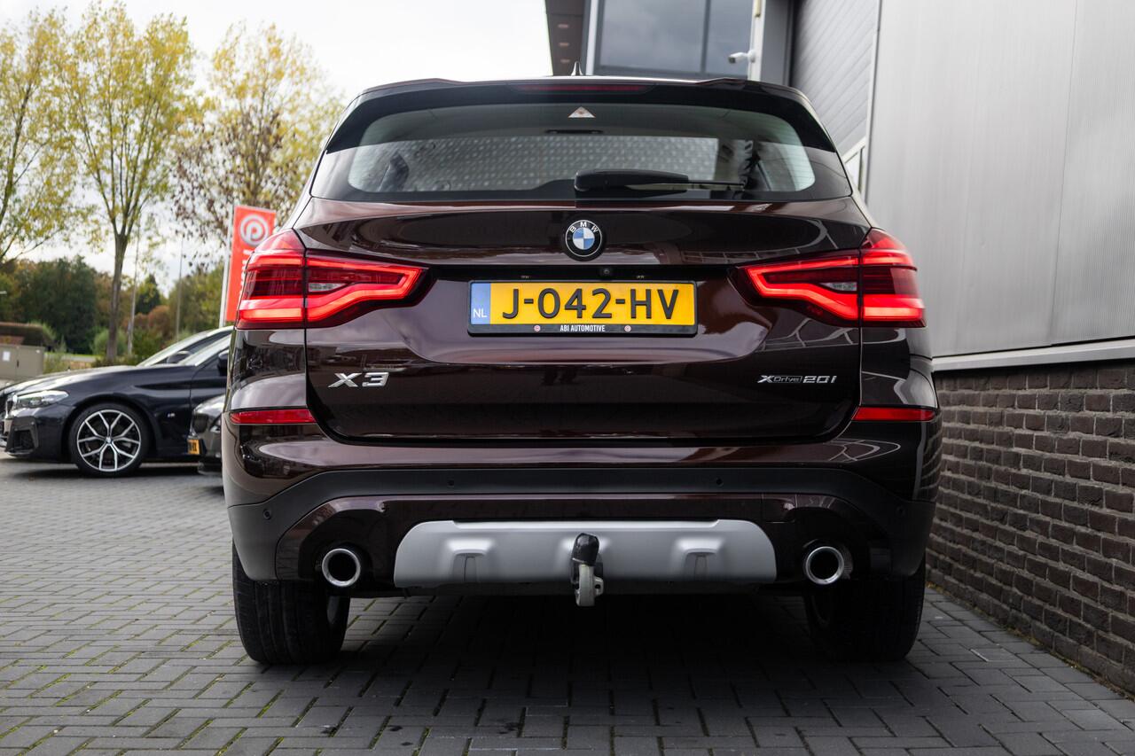 BMW X3 xDrive20i 184 pk High Executive / Facelift/ Head-Up/ Leder/ Sport-Stoelen/ Stoel.Verw/ Camera/ Led-Koplamp/ 18'' LMV