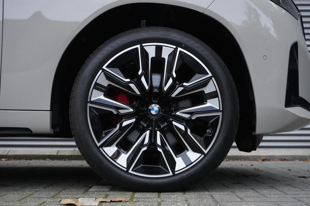 BMW X3 20 xDrive M Sportpakket Pro | Premium Pack | Professional Pack | Glazen panoramadak | HIFI System Harman Kardon