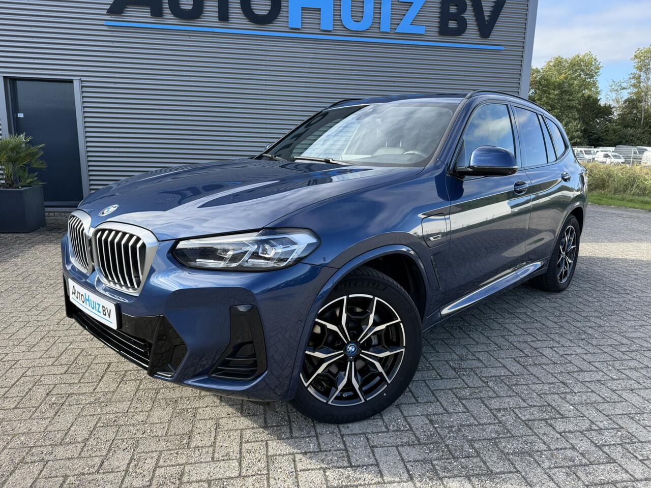 BMW X3 xDrive30e High Executive M Sport Leder Elek Stoelverstelling 360 Gr. Camera Stoelventilatie Carplay
