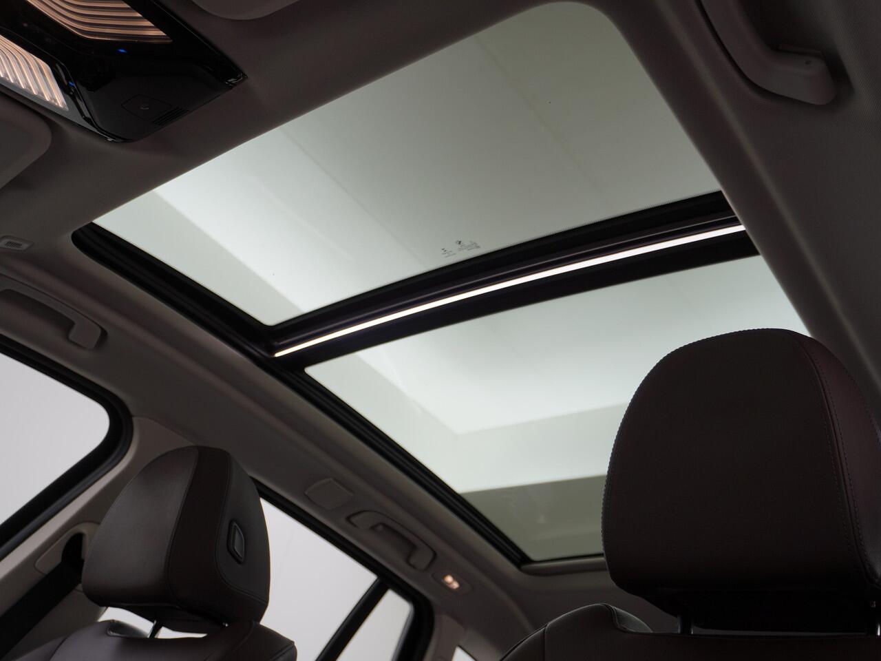 BMW X3 iX3 High Executive 80kWh Leer+Elektr.-verst. Adap.Cruise Apple Carplay Android Auto Navi Ecc 360°Camera Panoramaschuifdak Harman&Kardon®-SurroundSound Pdc DAB Elek.Stoel+Memory HeadsUpD. Stoelverwarming Parkeer+Achteruitrij assistent Led Origineel Nederla