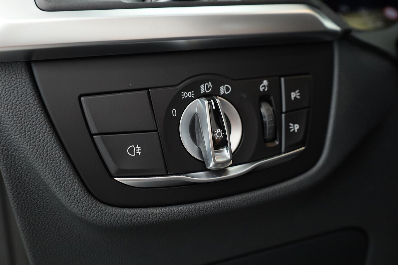 BMW X3 iX3 M Sport 80 kWh | Pano | Adapt. Cruise | Camera | Keyless | Leder | Stoelverw.