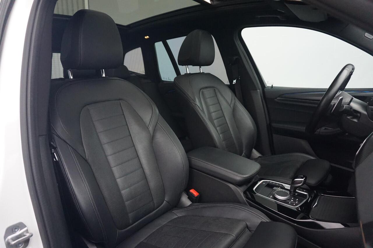 BMW X3 xDrive30e M Sportpakket 20'' / Panoramadak / Head-Up Display / HiFi System