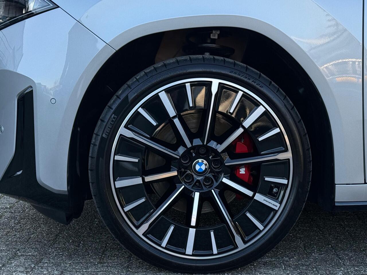 BMW X3 iX3 50 xDrive | verwacht 06-2026 | M-Sport Pro | 22'' | Panorama. | Head-Up | Harman/Kardon | Elek. M stoel. | Neue Klasse | Drive. + Park. Plus | Stoelverw. | Trekhaak | Comf. Acc.