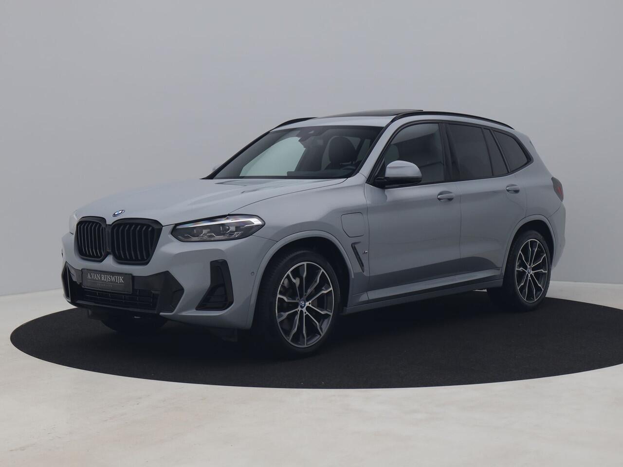 BMW X3 xDrive30e M-Sport | PANO | 360° | HUD | KEYLESS | STOELVERWARMING