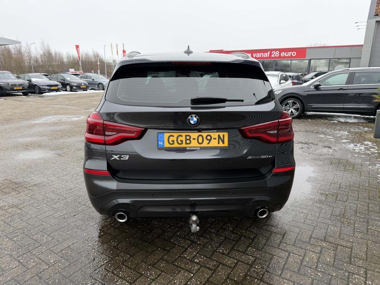 BMW X3 xDrive30e High Executive Leer Panoramadak Trekhaak Adaptieve LED 19 Inch Keyess Entry Head-Up Display Carplay Elek Stoelverstelling