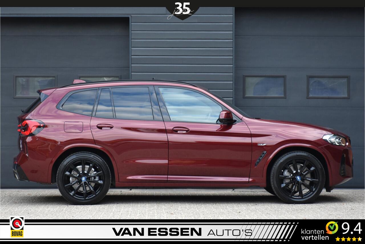 BMW X3 xDrive30e High Executive M-Sport Pano Head-Up Trekhaak Keyless *Aventurin Red Metallic* Uniek!