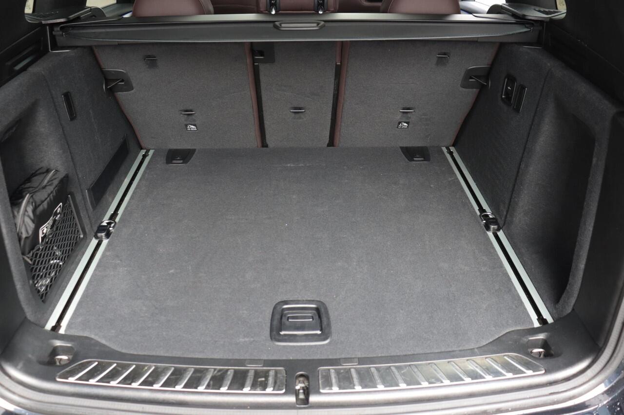 BMW X3 xDrive20i M Sportpakket | Panodak | Trekhaak | Comfort Access | Stuurwielverwarming | 20'' LMV