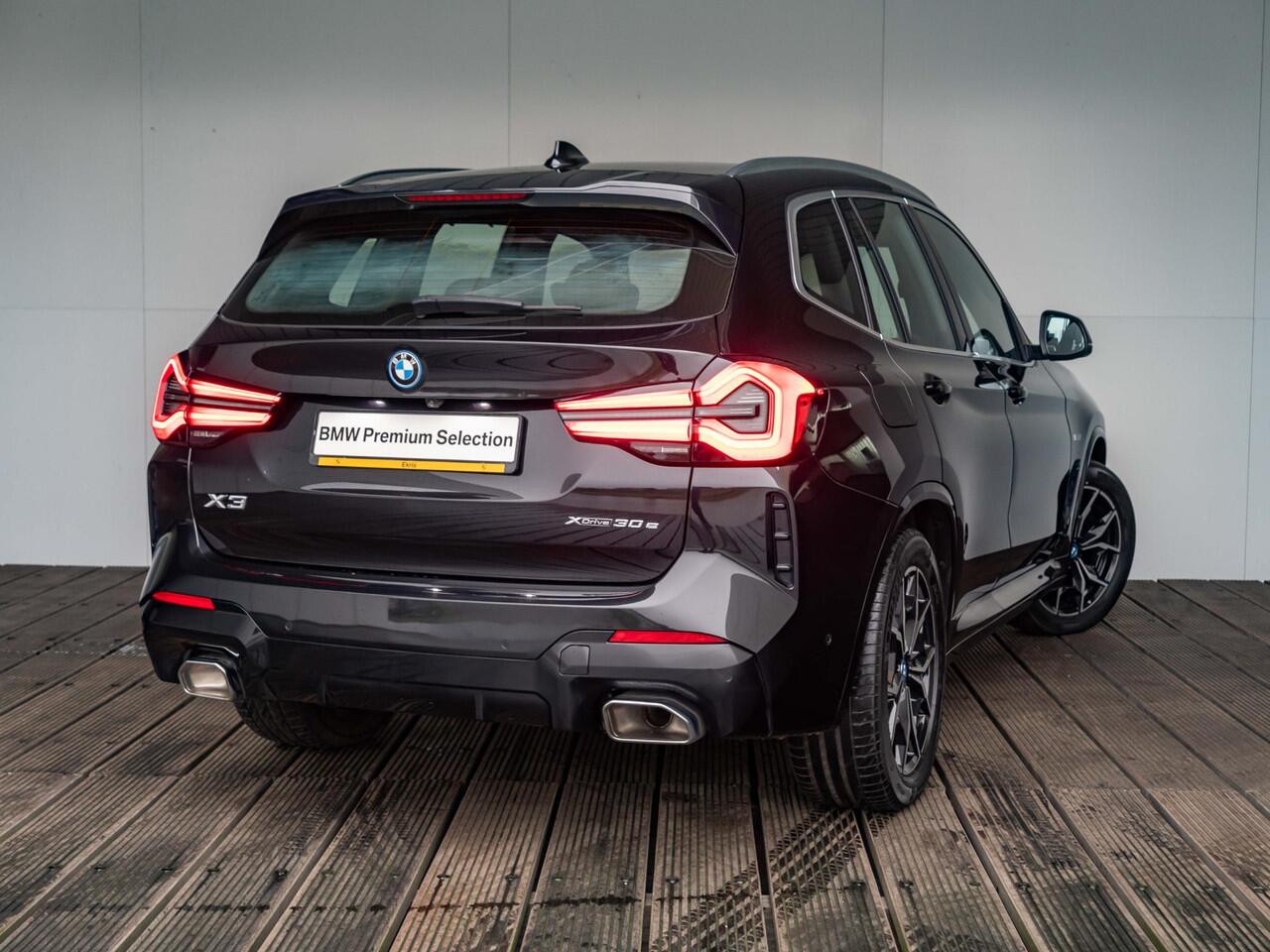 BMW X3 xDrive30e | High Executive | M Sportpakket | Glazen panoramadak | Stuurverwarming | HiFi | BMW Laserlight | Easter