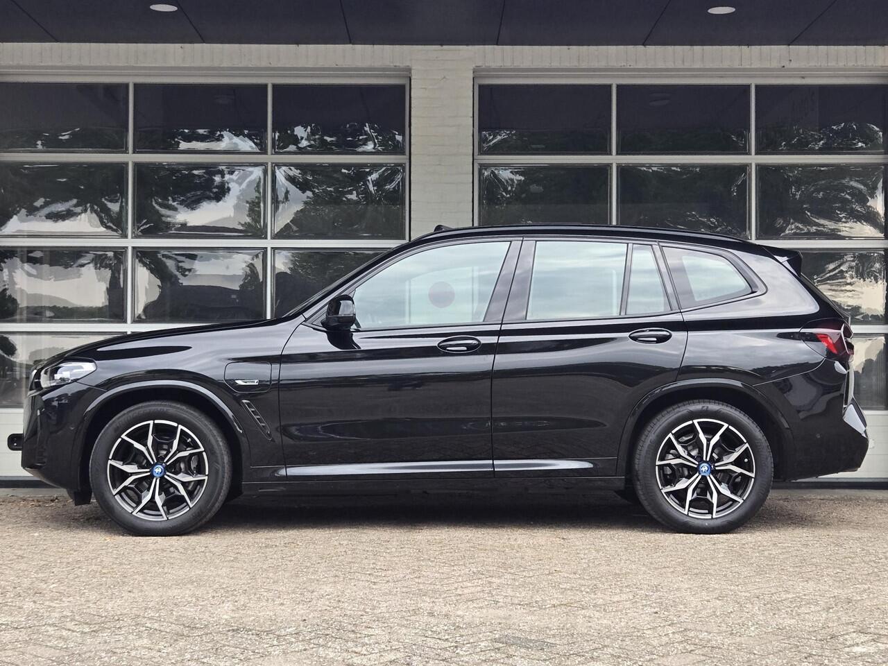 BMW X3 xDrive30e M SPORT LCI | ELEKTR. STOELEN MEMORY | PANORAMA | CAMERA | LEDER |
