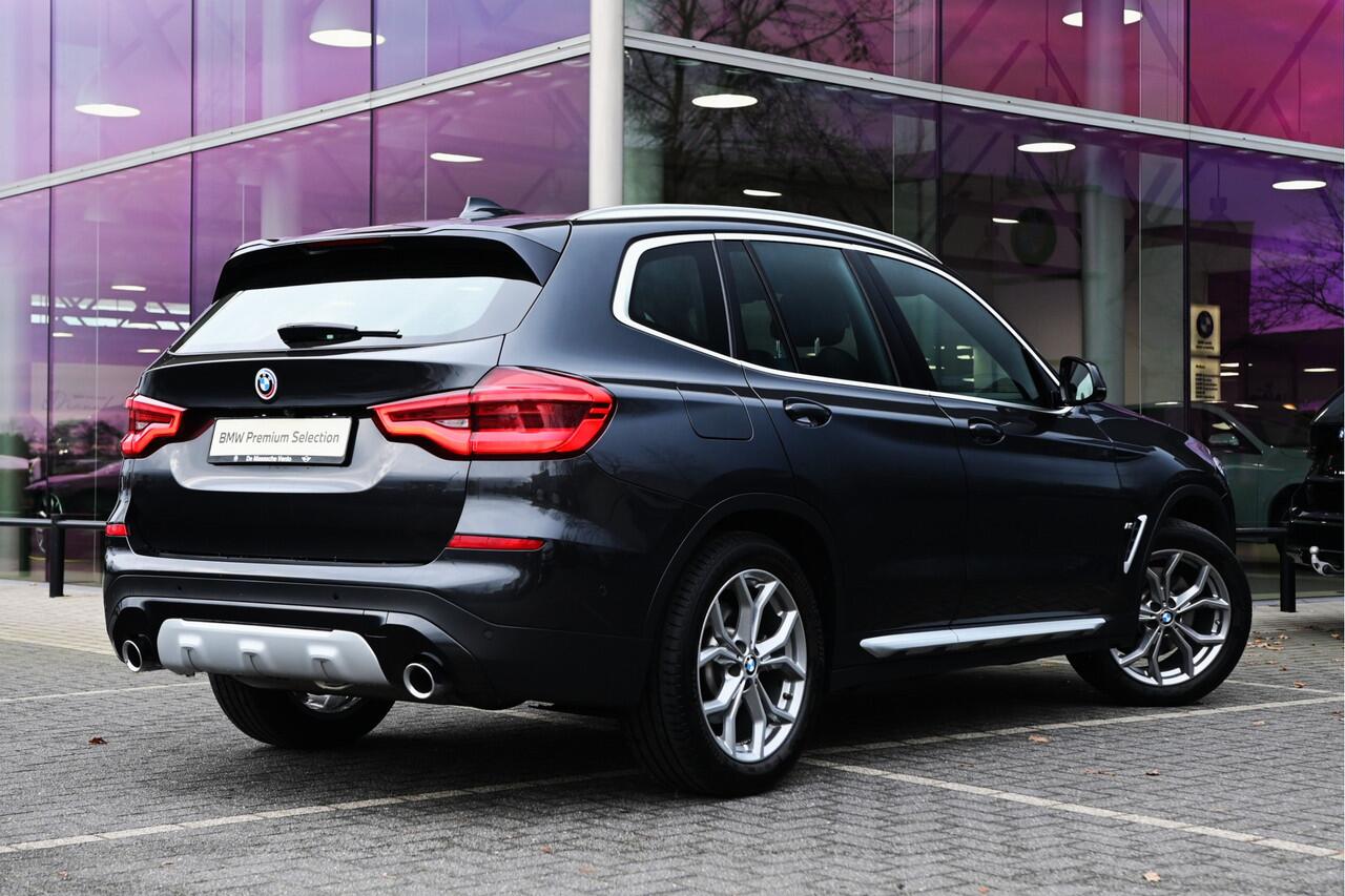 BMW X3 xDrive30e High Executive xLine Automaat / Trekhaak / Sportstoelen / Adaptieve LED / Achteruitrijcamera / Live Cockpit Professional / Stoelverwarming