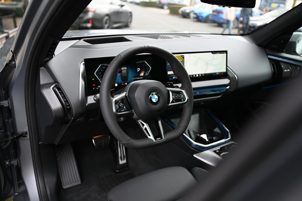 BMW X3 20 xDrive M Sport Automaat / Panoramadak / Trekhaak / Sportstoelen / Parking Assistant Plus / Adaptieve LED / Comfort Access