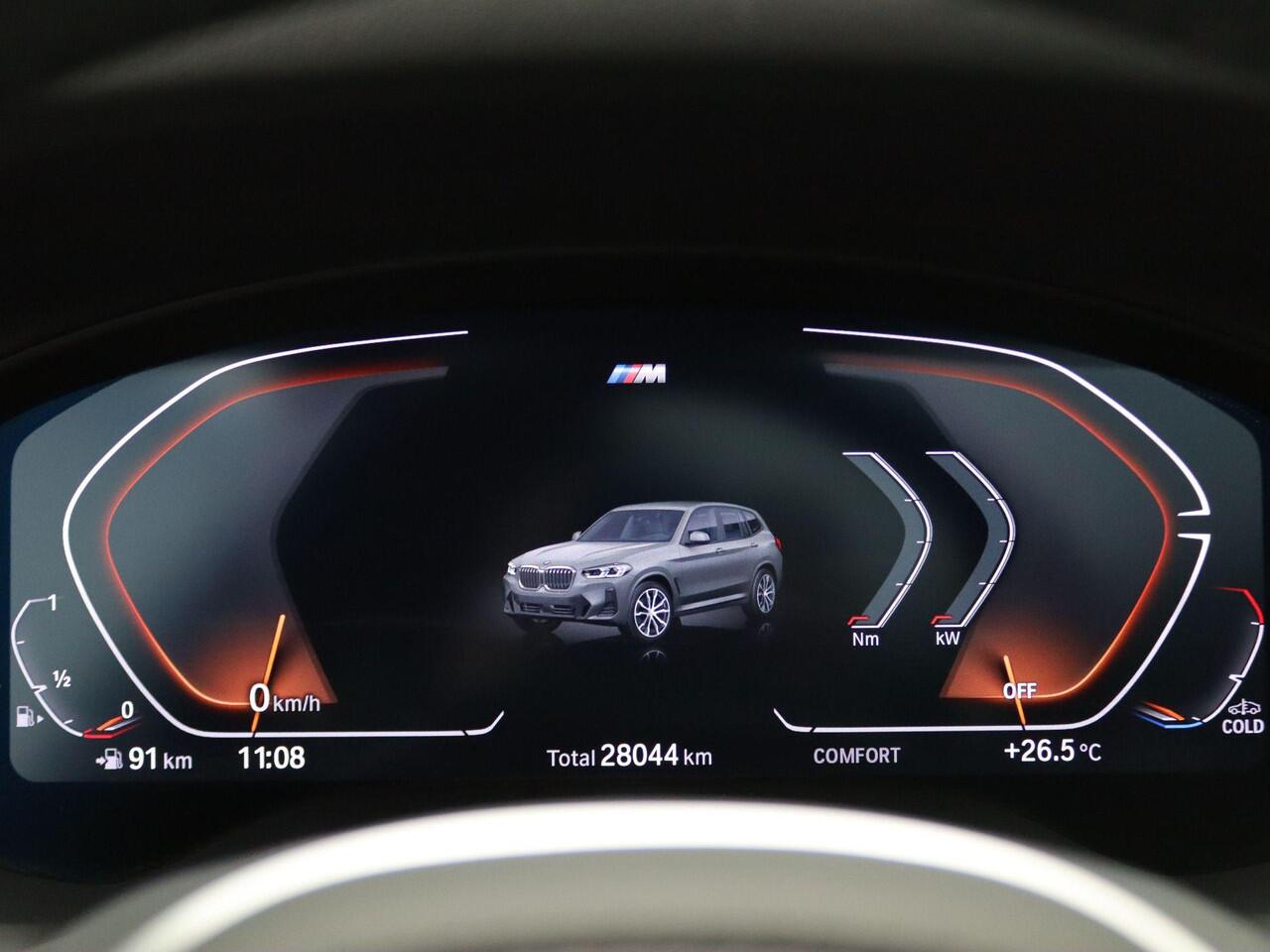 BMW X3 xDrive30i High Executive | M Sportpakket | Trekhaak | Panoramadak | Driving Assistant | Active Cruise Control | Head-Up Display | Harman Kardon | 20''