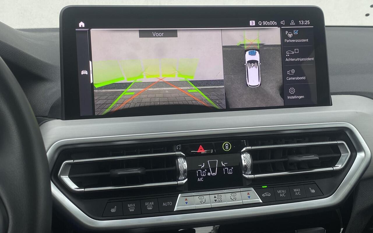 BMW X3 xDrive30e High Executive Laserlight | Sportstoelen | Head Up | Panoramadak