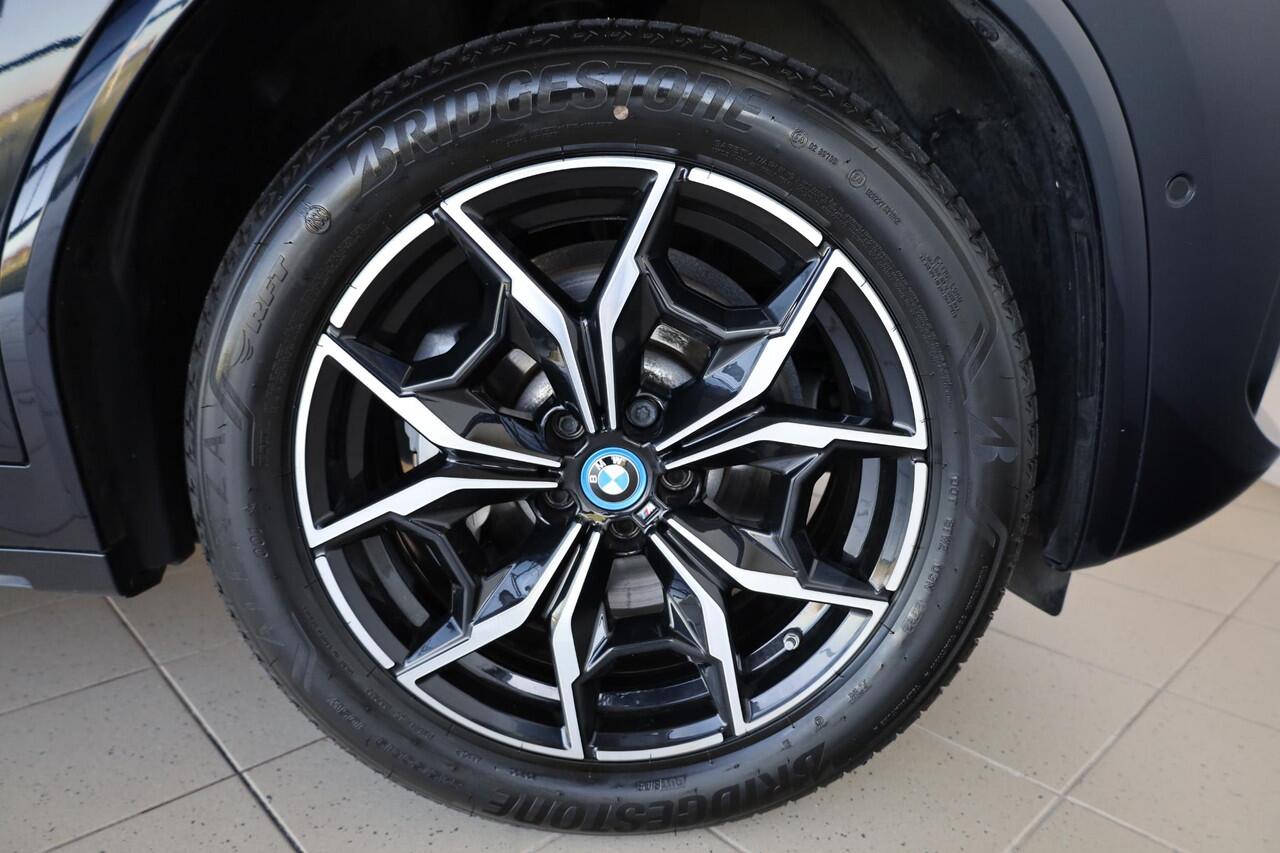 BMW X3 xDrive30e | M Sport | Driving Assistant Professional | Live Cockpit Professional | Comfort Access | Panorama Dak | Trekhaak