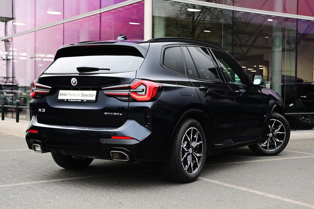 BMW X3 xDrive30e High Executive M Sport Automaat / BMW M 50 Jahre / Trekhaak / Sportstoelen / LED / Live Cockpit Professional / Parking Assistant / Stoelverwarming